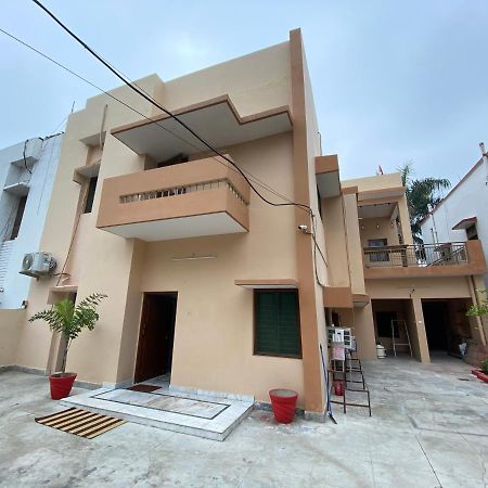 Backpackers Den Hostel Lucknow Luaran gambar
