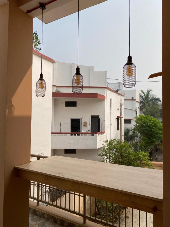 Backpackers Den Hostel Lucknow Luaran gambar